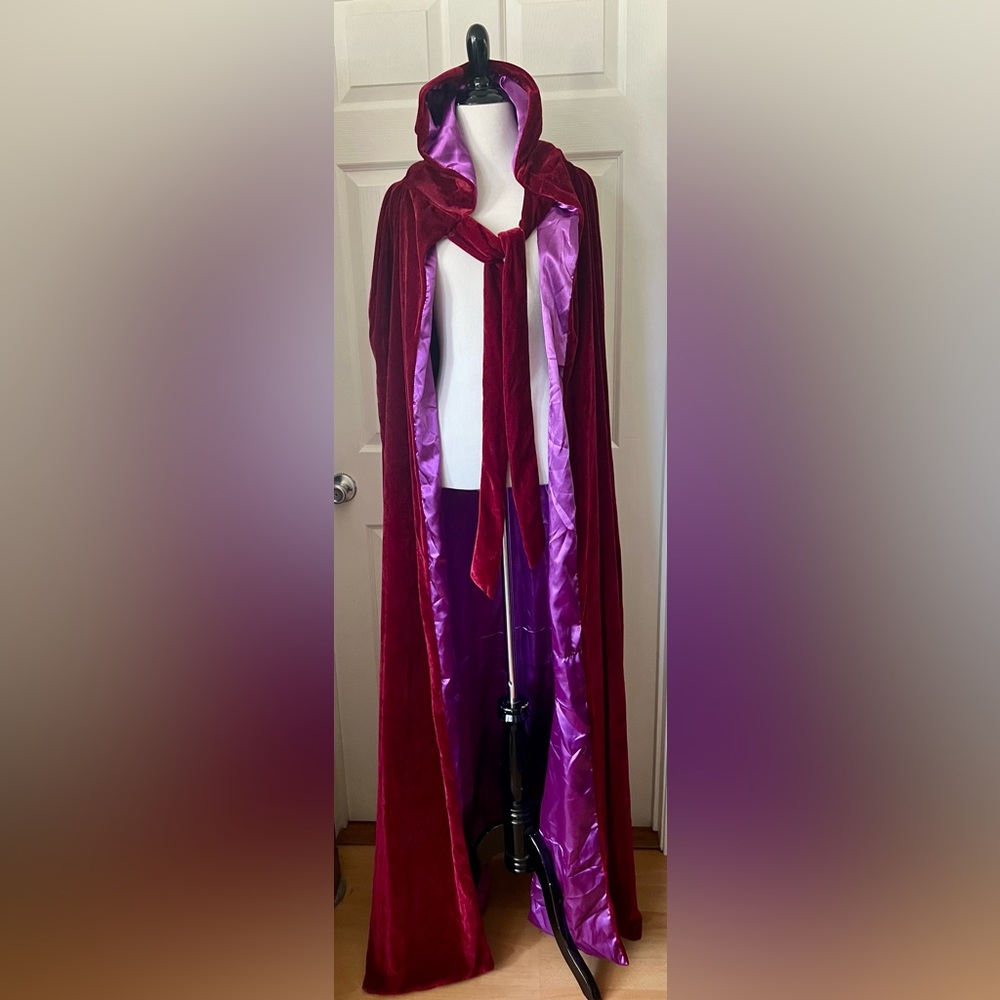 Floor length red velvet & purple satin hooded cloak / cape - Picture 2 of 4